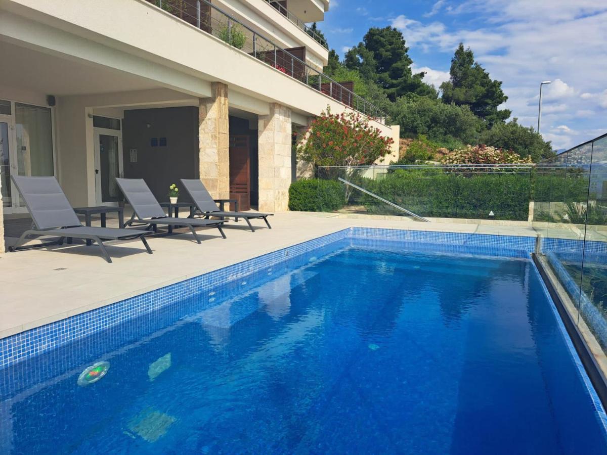 Villa Jolara With Heated Pool Mimice Exteriör bild
